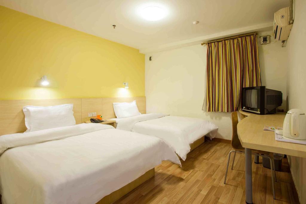 7Days Inn Chongqing Nanping Pedestrian Street Habitación foto